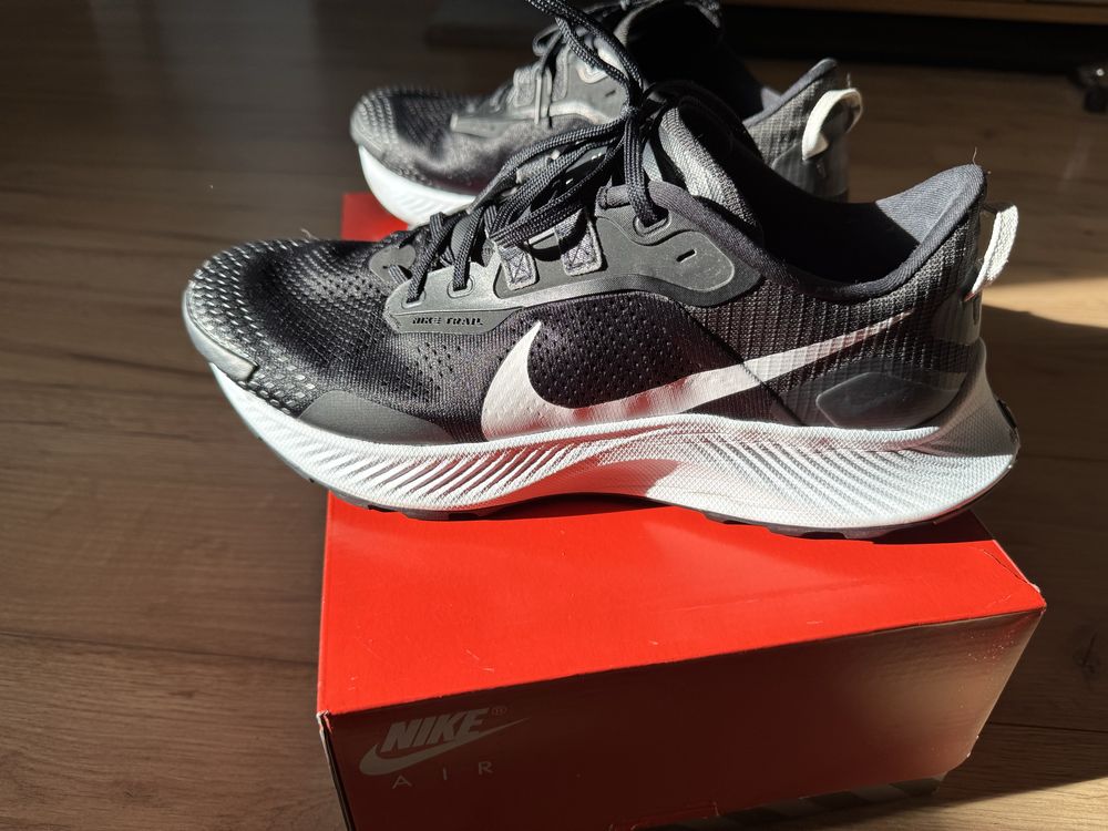 Buty do biegania Nike React Trail Pegasus III czarny/szary r. 43 super