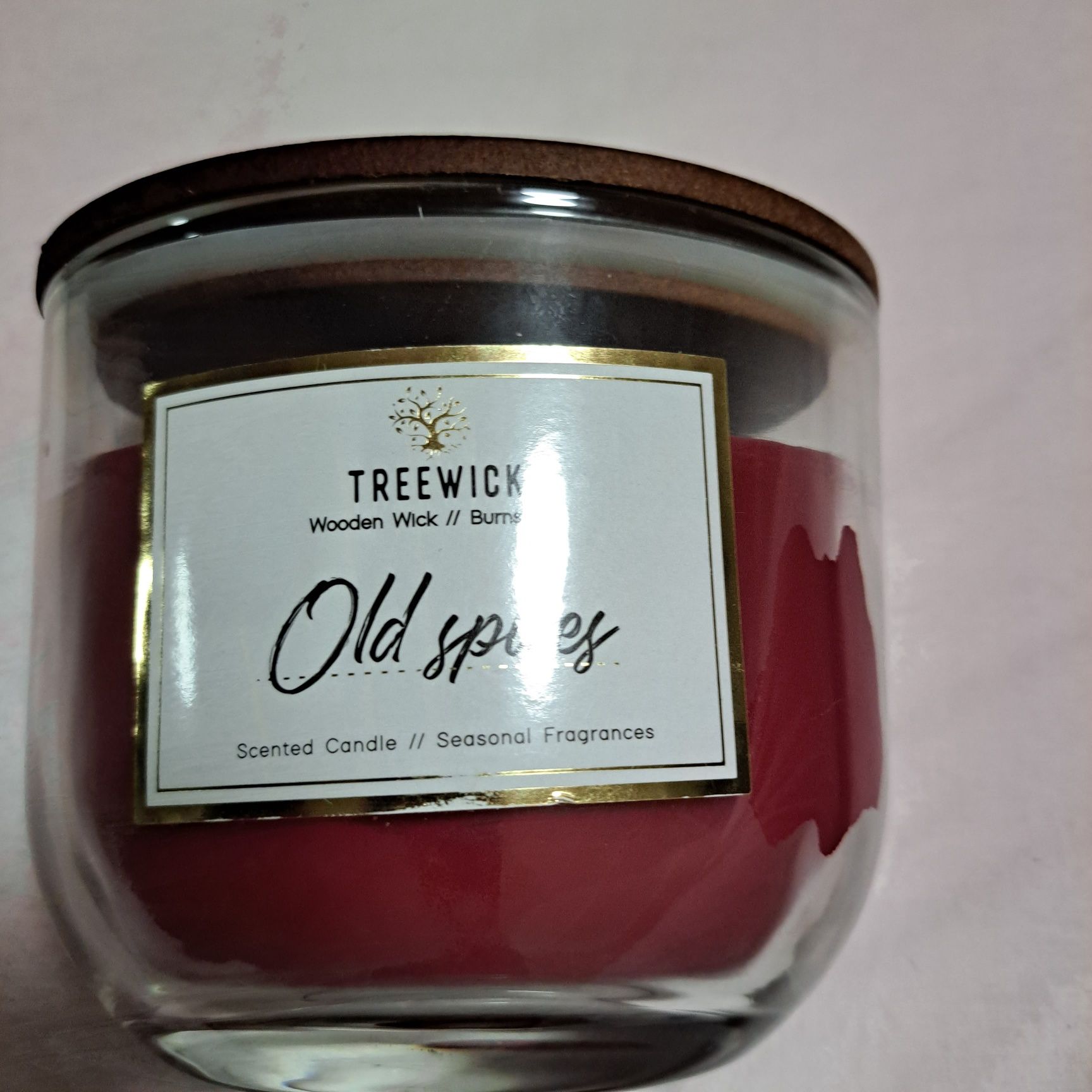 свічка з дерев'яним гнотом Old Spices