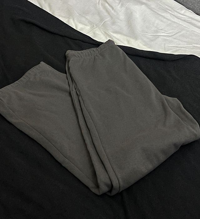 Теплі темно-сірі штани