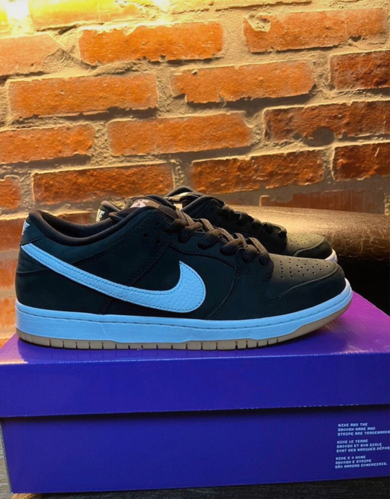 Nike SB Dunk Low  Black Gum 43