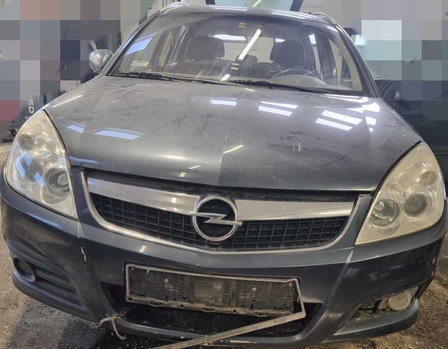 zderzak przedni przód Opel Vectra C fl lift Z20R z168