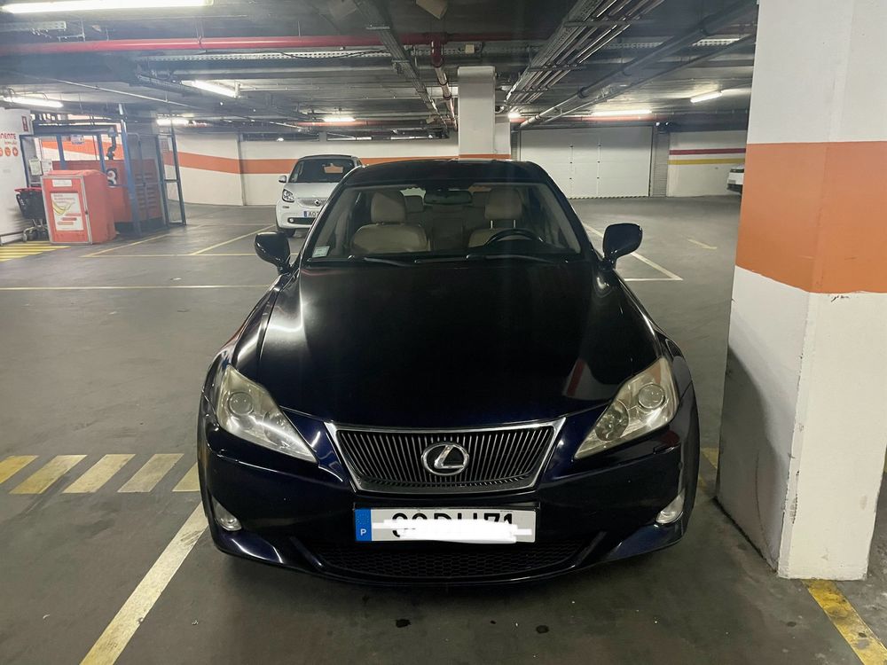 Lexus is220d como novo