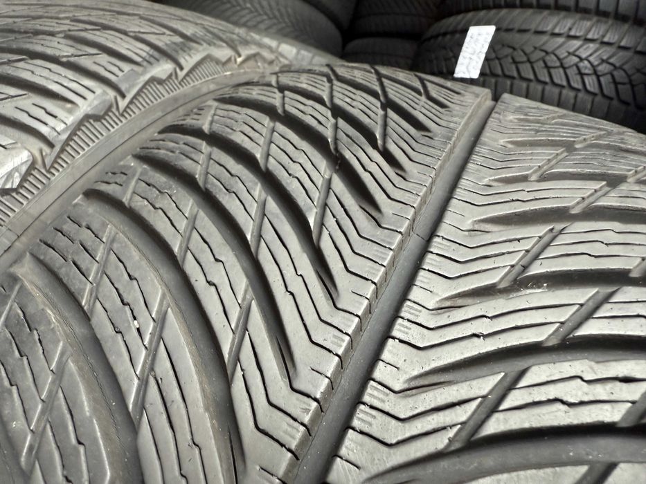 235-40 R18 95W Michelin Pilot Alpin 5 2шт