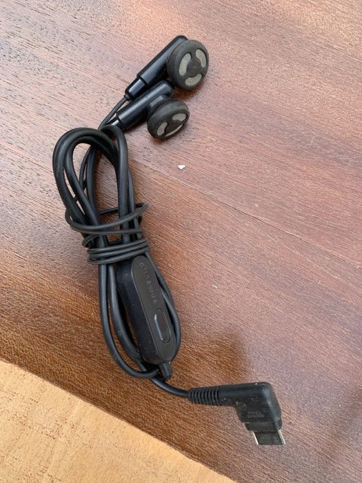 Наушники Samsung