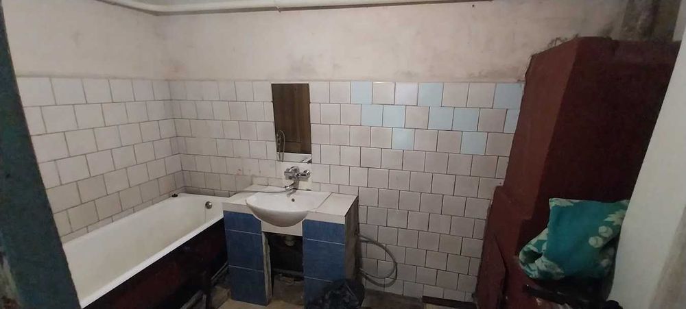 Продам будинок зі своїм берегом.
