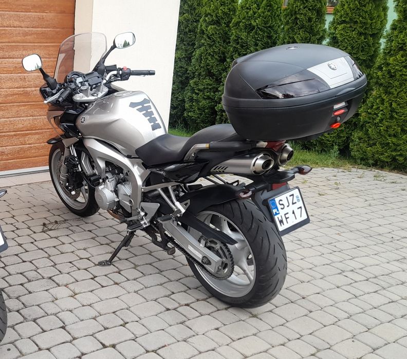 Yamaha fz6 2004 rok