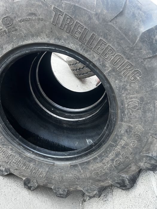 Dwie opony trelleborg 400/70/18  15,5/70 R18