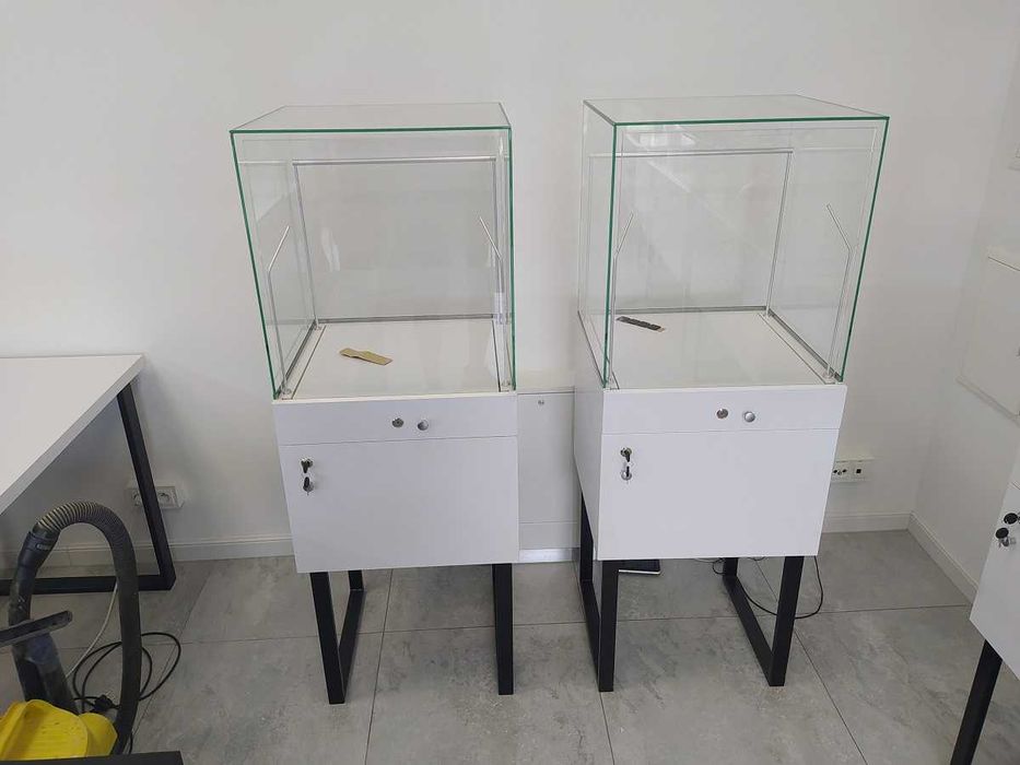 sklep meble sklepowe stoisko handlowe wyspa gabloty lady CAŁA POLSKA