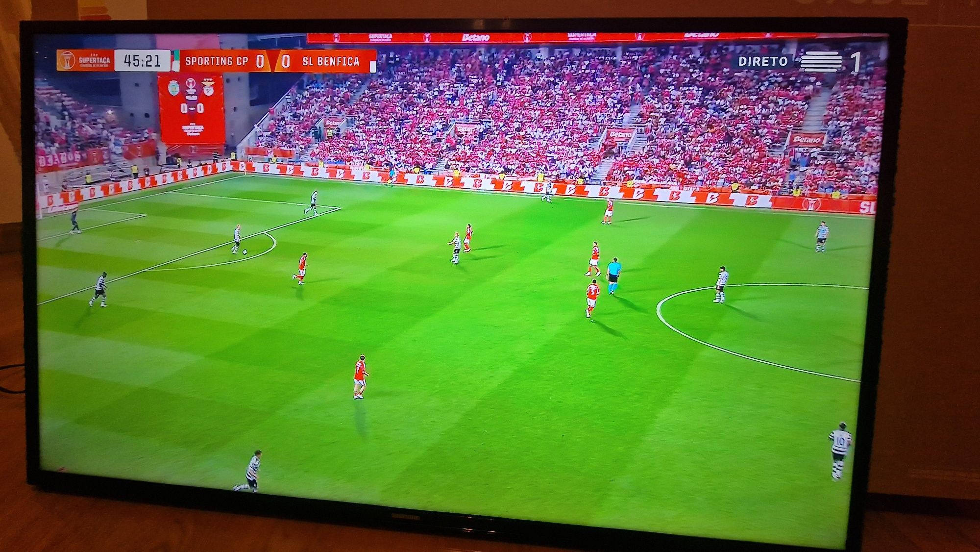 Tv samsung smart tv 4k de 40 polegadas com comando