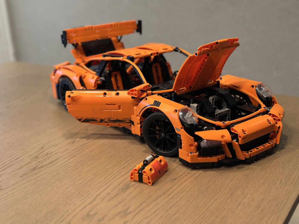 Porsche 911 GT3 RS + Extra Decalques Technic 42056
