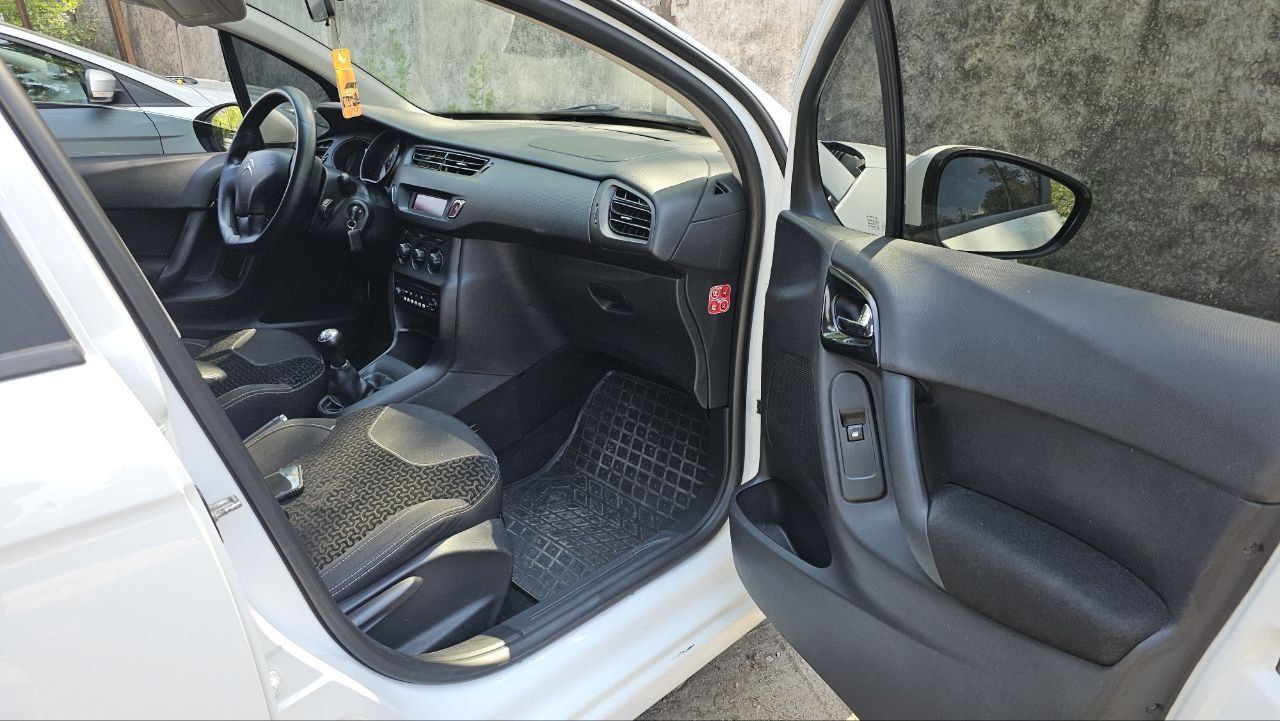 Продам автомобіль Citroën C3