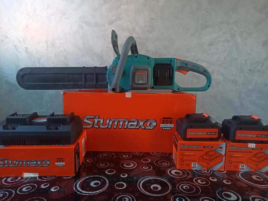 Акумуляторна пила Sturmax CСM9940CR