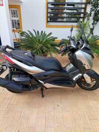 Moto Yamaha XMAX  400 Full Extras