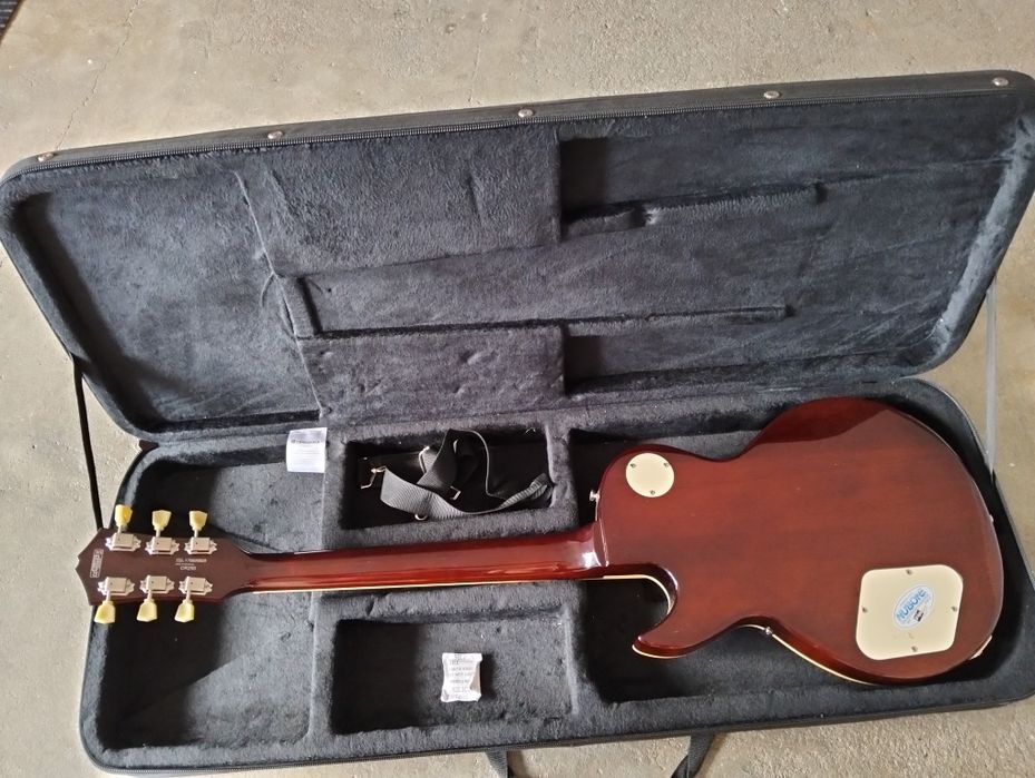 Guitarra Eléctrica CORT CR250 + estojo