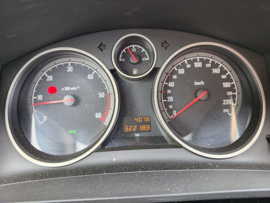 Opel Zafira B 1.9CDTI 120KM