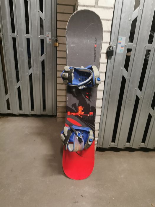 Deska snowboardowa Niedecker  133cm