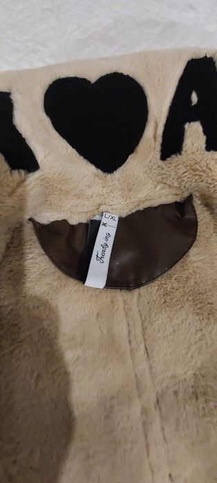 Casaca de senhora em imitação de pele