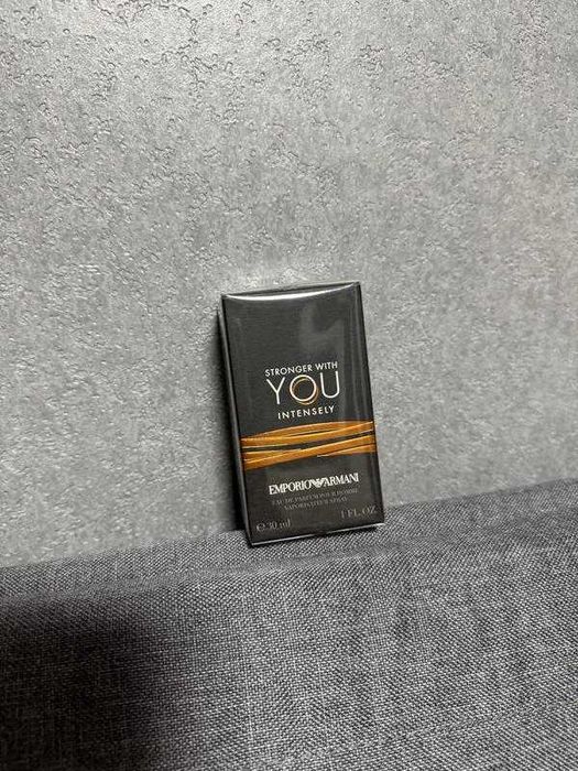 Парфюмированная вода Emporio Armani Stronger With You  для мужчин