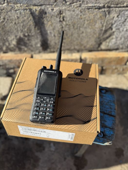 Рація Моторола r7