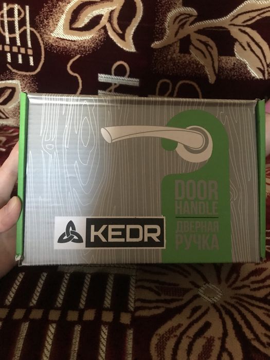 Продам 2 пари нових ручок для дверей