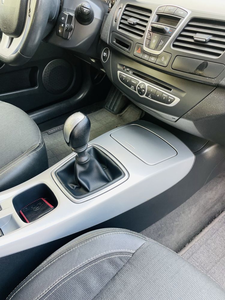 Renault Laguna III 2.0 DCI Garage Bricolage