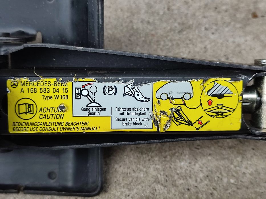 Домкрат Mercedes A class w168 B class w245