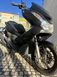 Honda PCX preta 2012