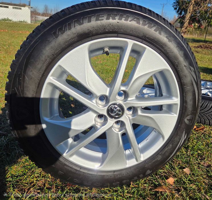 Felgi z oponami zimowymi 15' oryginał TOYOTA YARIS IV