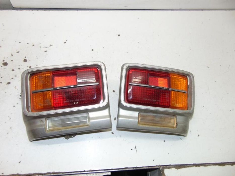 Toyota Corolla 1200 1º modelo farolins