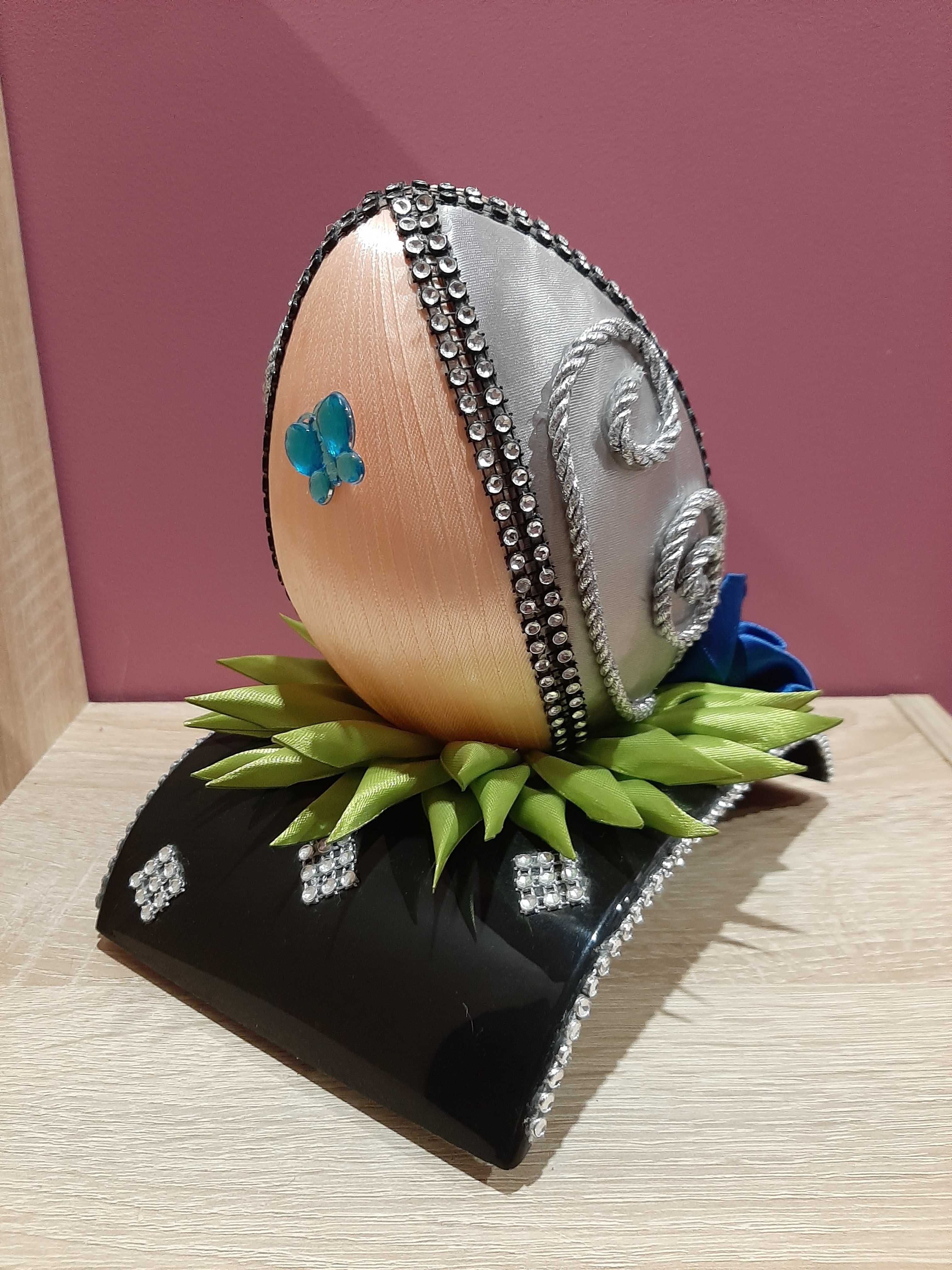Dekoracja handmade jajko wielkanocne, pisanka
