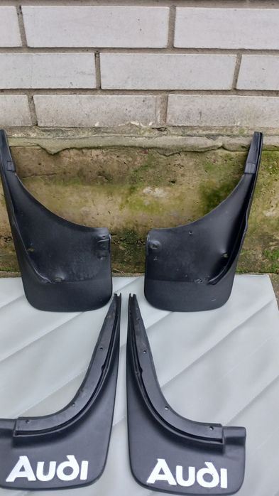 Бризговики ауді 100/А6 С4. Оригінал