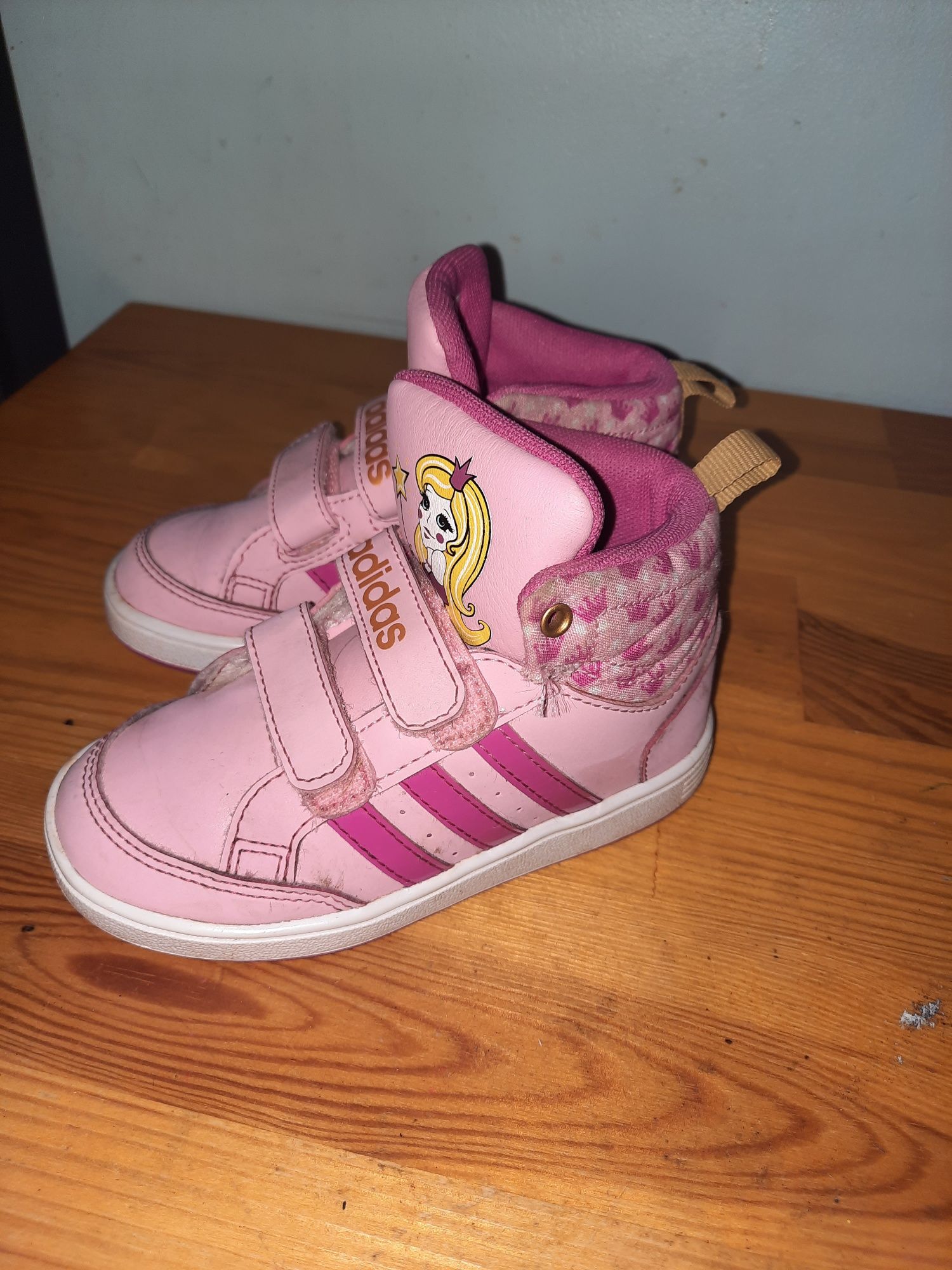 Buty adidas roz24