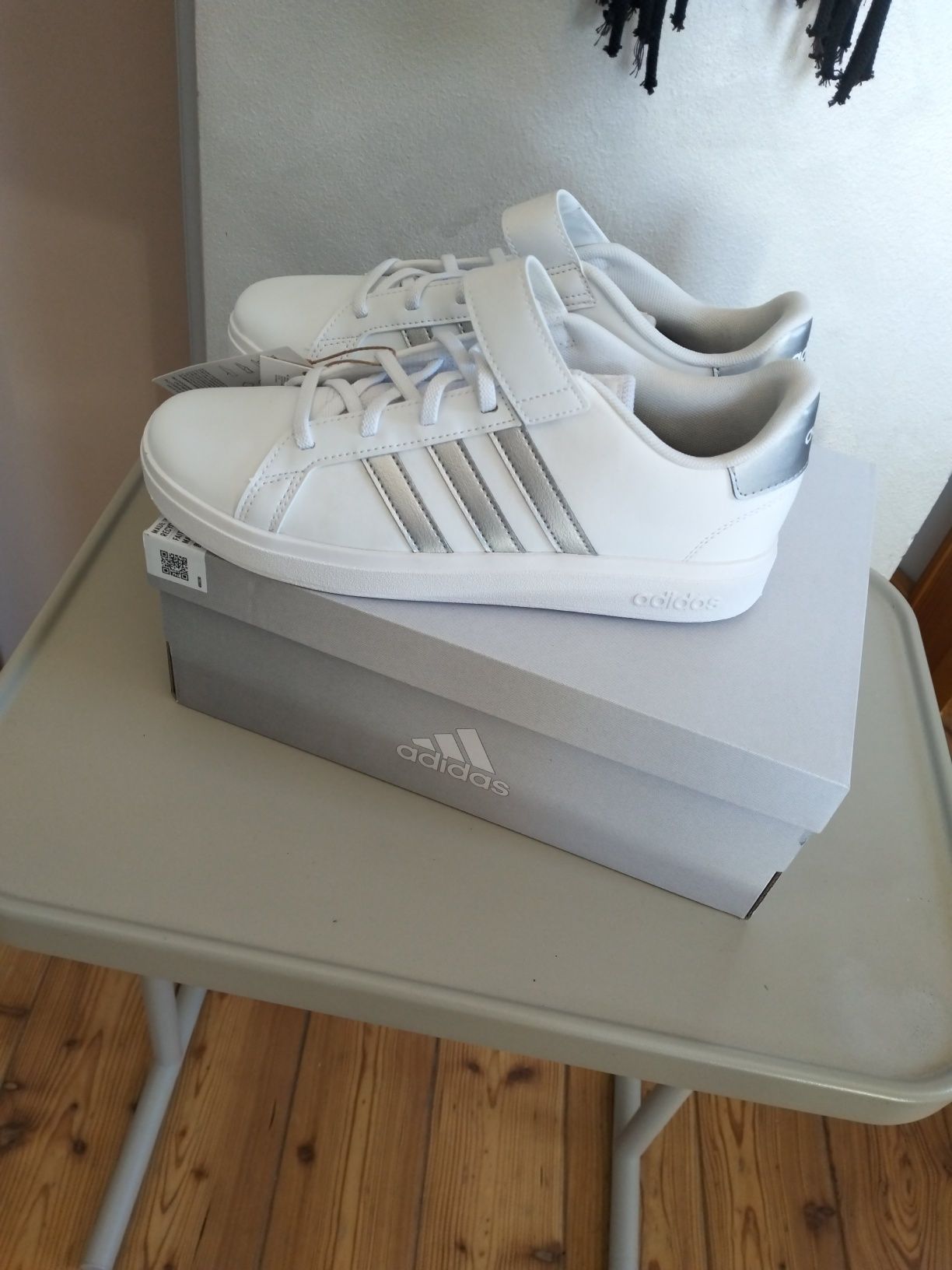Adidas nowe białe buty damskie rozmiar 38 i 2/3