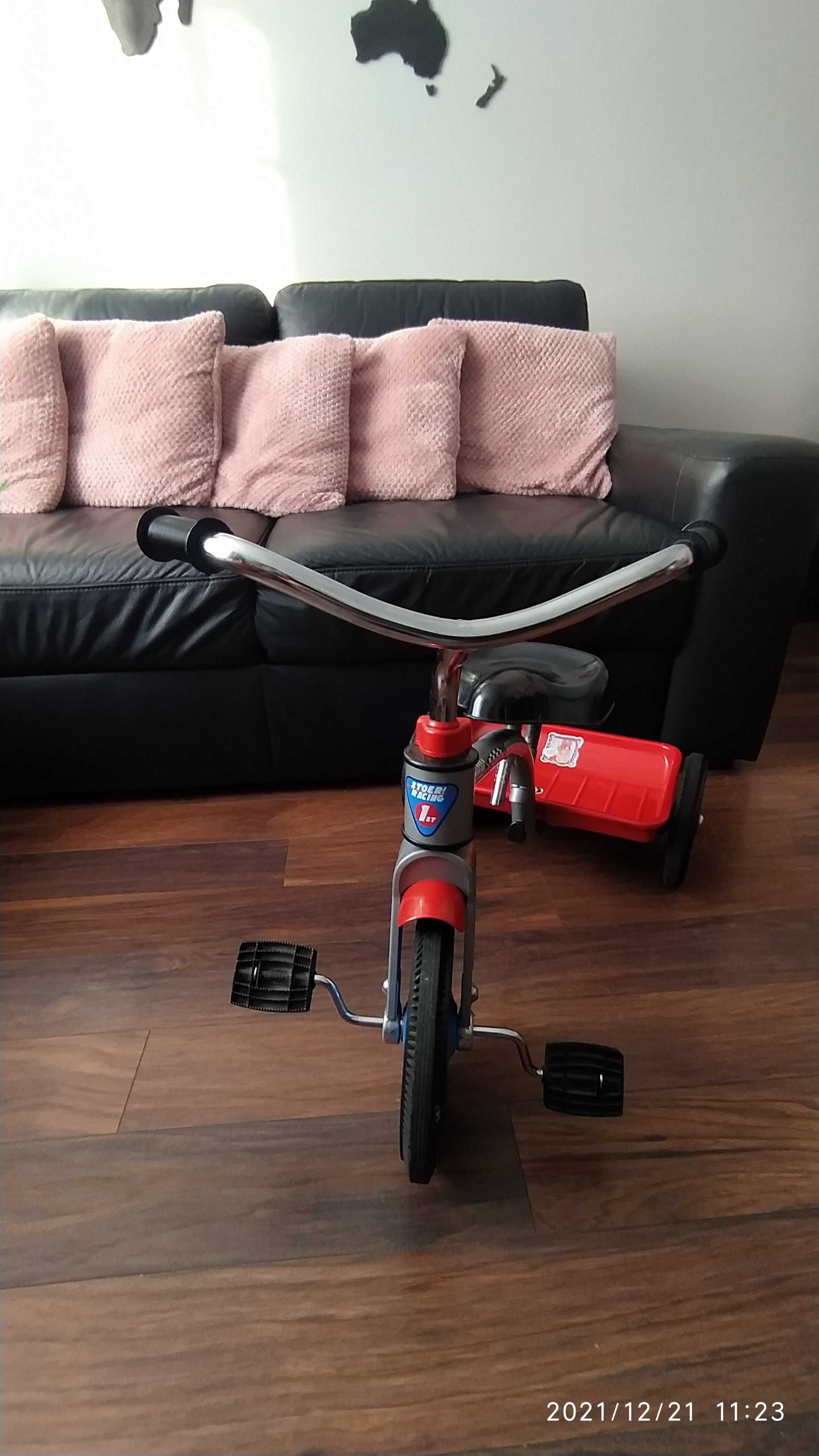 Rowerek trójkołowy z wywrotką