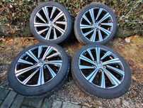 Koła Felgi Toyota Corolla E21 17 5x114,3 oponami ORYGINALNE Auris CHR