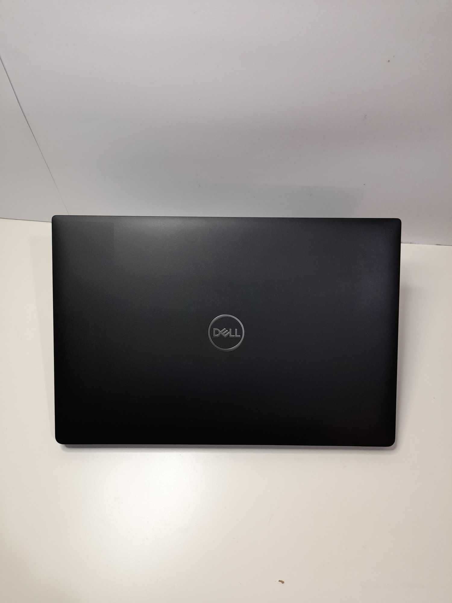 Dell Latitude E7490 - Intel Core i5 / 8Gb / SSD 256Gb / Tec Iluminado