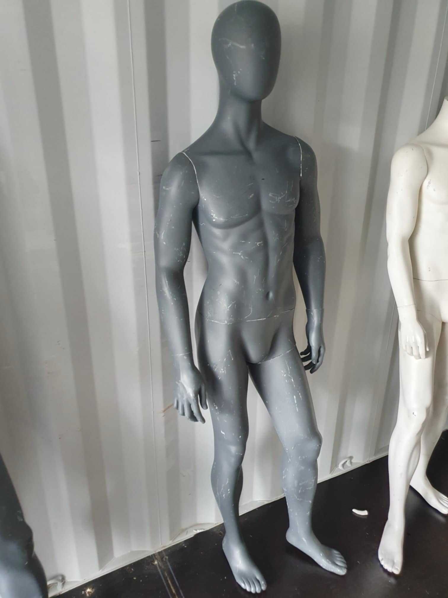 Uzywany Manekin Meski Szary 180 cm wysokosc w pelni sprawny