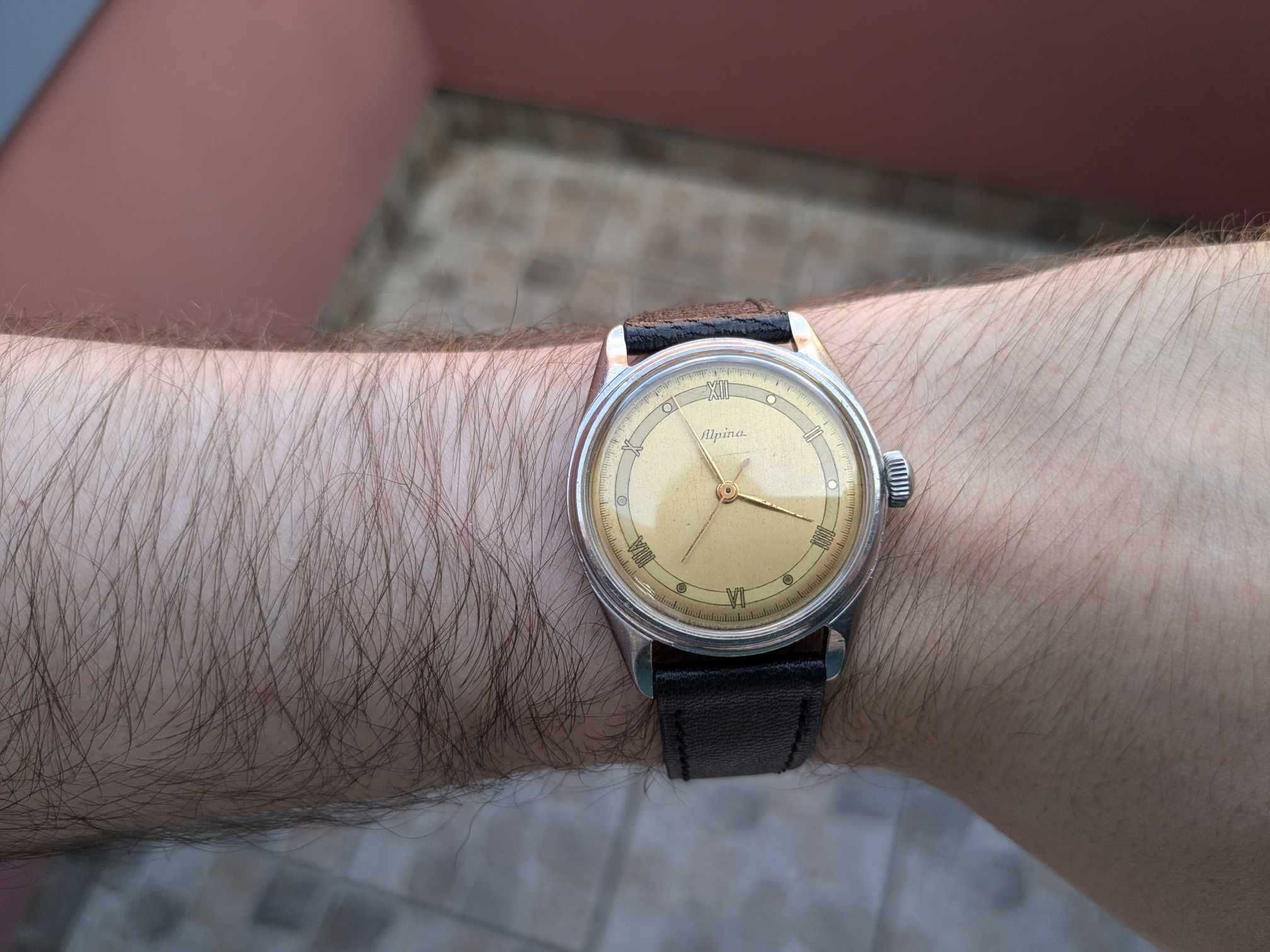 Alpina przepiękny szwajcarski zegarek mechaniczny z lat 60 sector dial