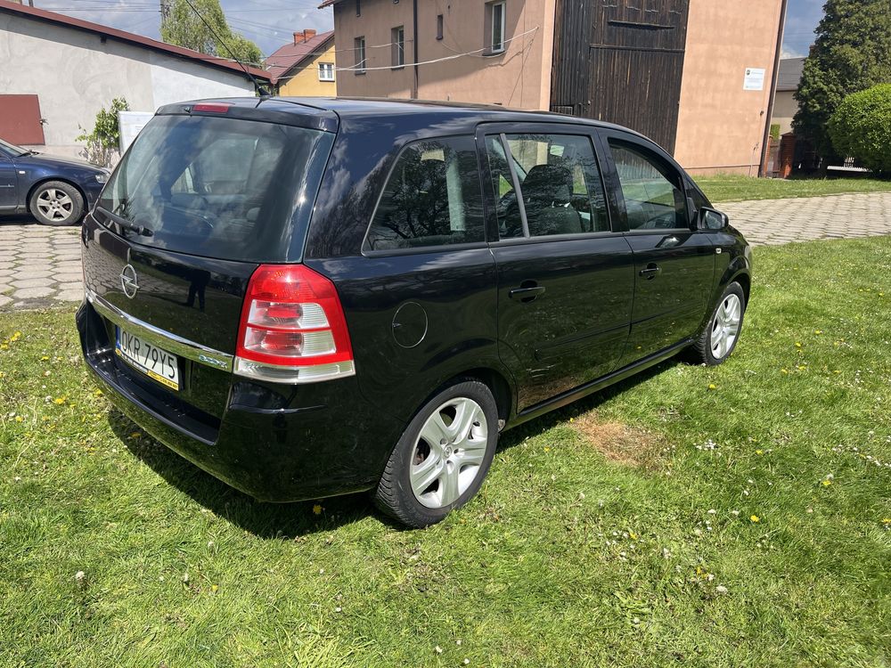 Opel Zafira B lift  7 osob po serwisie GWARANCJA