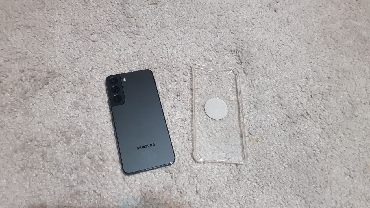 Sprzedam Samsung S22 w bdb stanie