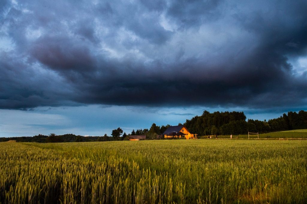 Dom Ci Spokój, domek całoroczny, gorąca beczka,plac zabaw,grill,altana