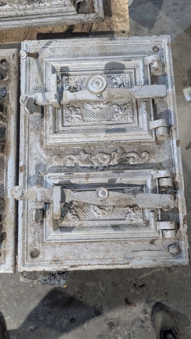 Drzwi żeliwne stare do pieca kaflowego