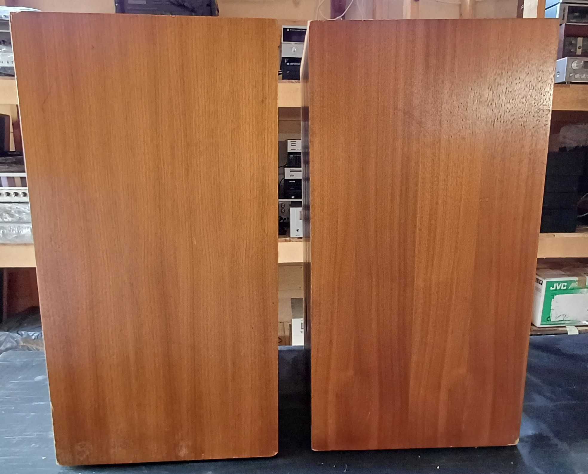 Kolumny głośnikowe REVOX AX5-4