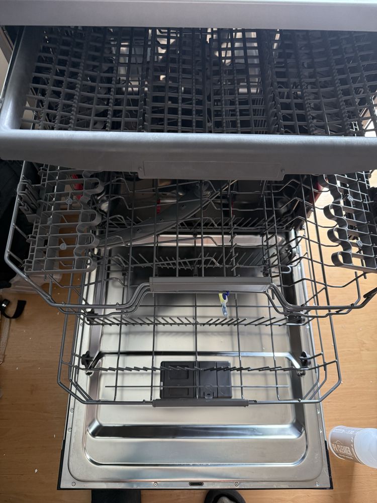 Zmywarka Whirpool WFC 3C26 PF 60 Cm automatycznie otwierane drzwi.