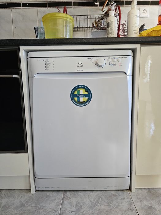 Máquina de Lavar a loiça