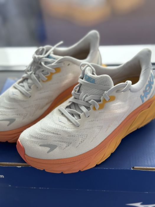 Кросівки  оригінальні   hoka