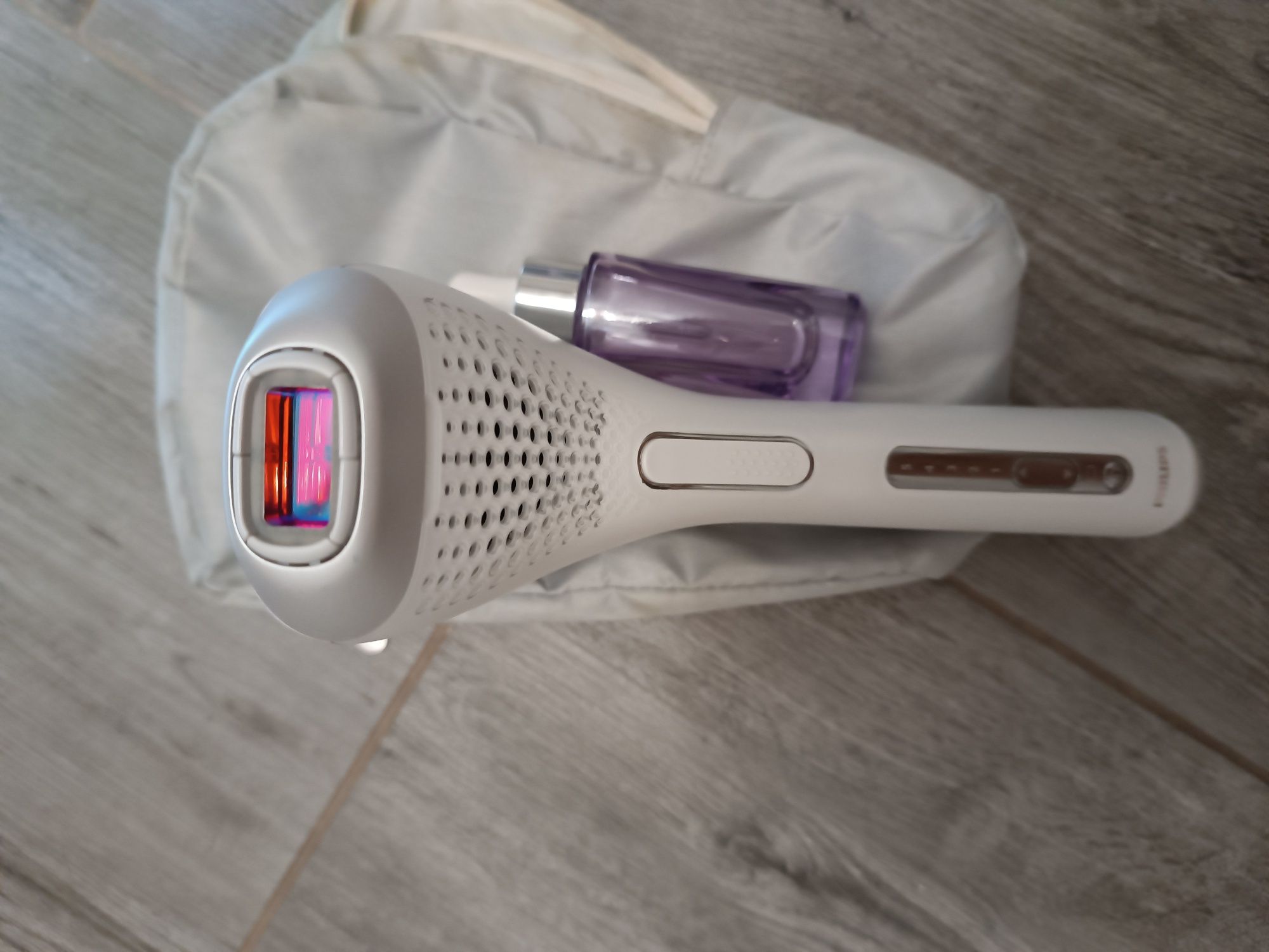 Depilator laserowy Philips Lumea Precision Plus