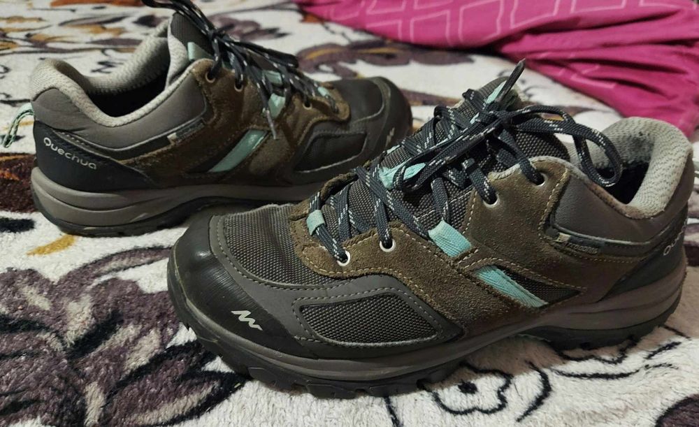 Продам кросивки gore-rex