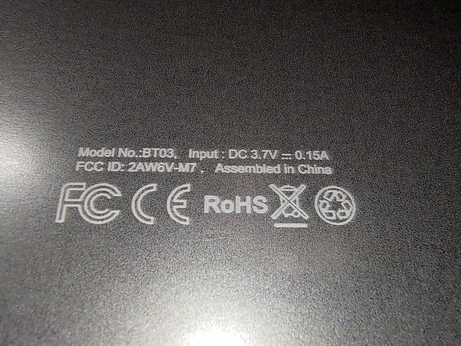 Беспроводная белая клавиатура  мышь