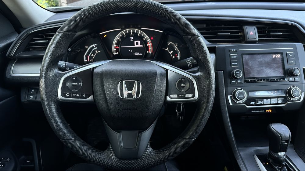 Продам HONDA CIVIC 2017